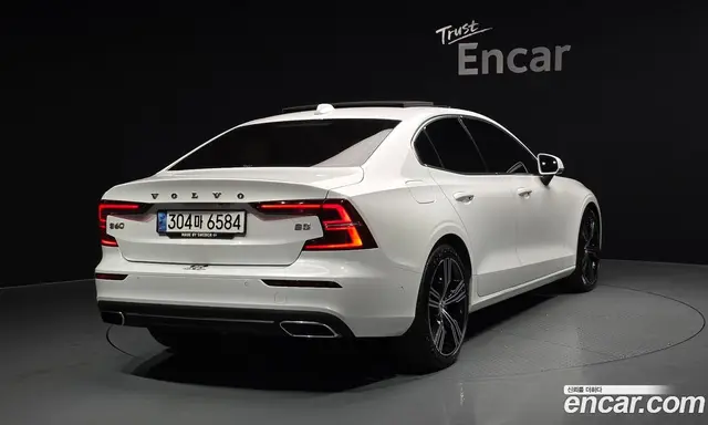 Volvo S60 2020 2.0 автомат (гидро), миниатюра 2 Volvo S60 2020 2.0 автомат (гидро), миниатюра 2