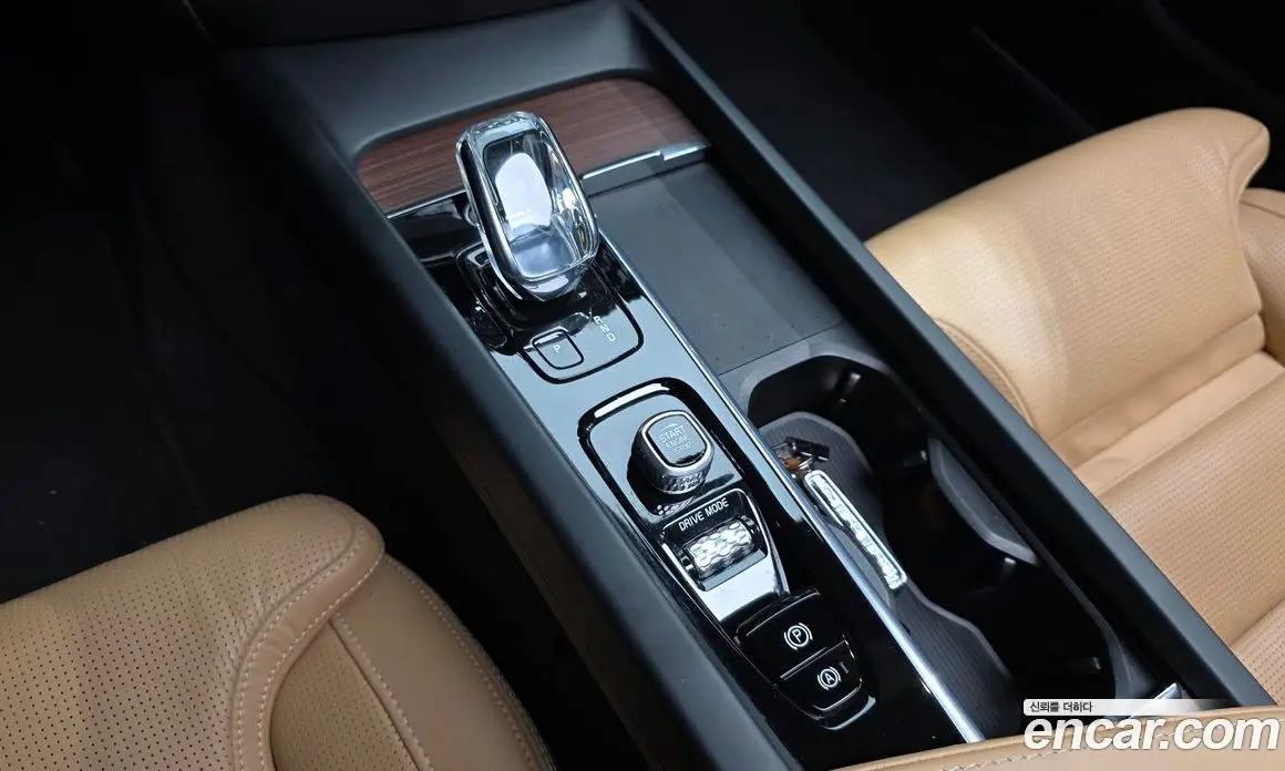 Volvo S60 2020 2.0 автомат (гидро), фото 12 Volvo S60 2020 2.0 автомат (гидро), фото 12