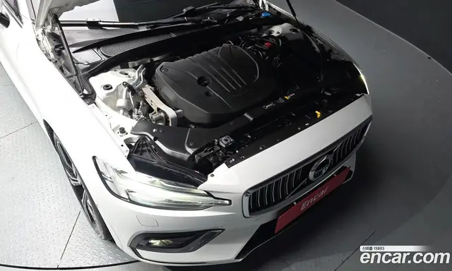 Volvo S60 2020 2.0 автомат (гидро), миниатюра 6 Volvo S60 2020 2.0 автомат (гидро), миниатюра 6