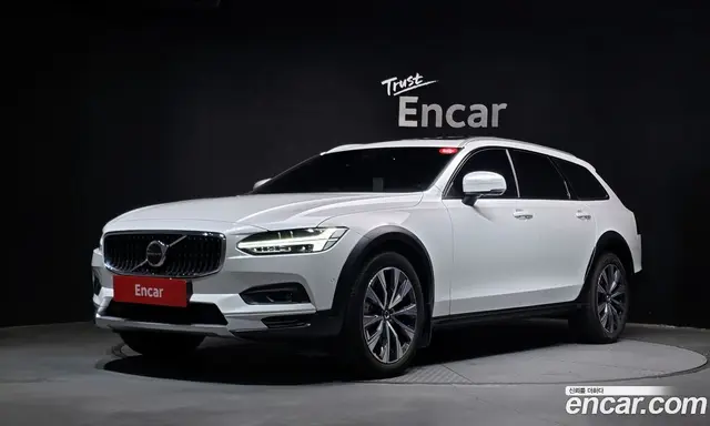 Volvo V90, 2024, 30 528 км