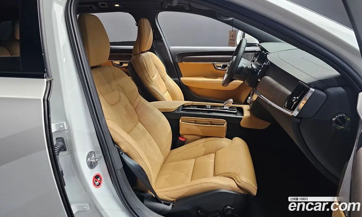 Volvo V90 2024 2.0 автомат (гидро), фото 16 Volvo V90 2024 2.0 автомат (гидро), фото 16