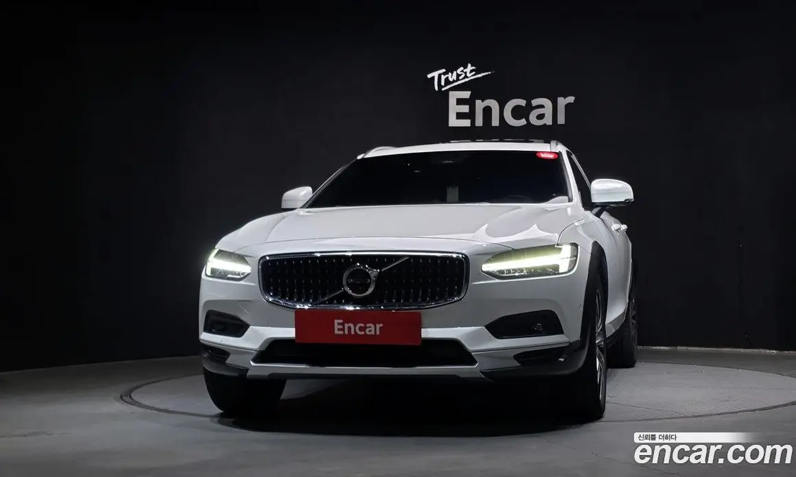 Volvo V90 2024 2.0 автомат (гидро), фото 3 Volvo V90 2024 2.0 автомат (гидро), фото 3