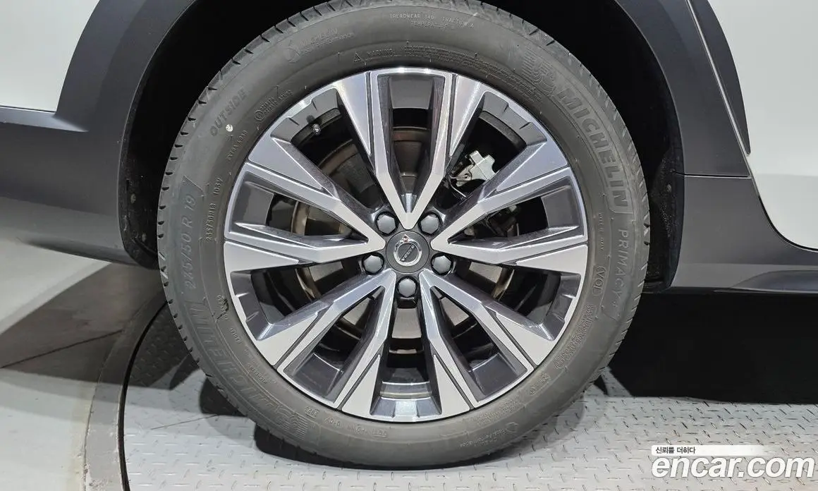 Volvo V90 2024 2.0 автомат (гидро), фото 5 Volvo V90 2024 2.0 автомат (гидро), фото 5