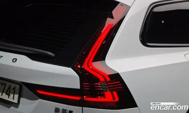 Volvo V90 2024 2.0 автомат (гидро), миниатюра 9 Volvo V90 2024 2.0 автомат (гидро), миниатюра 9