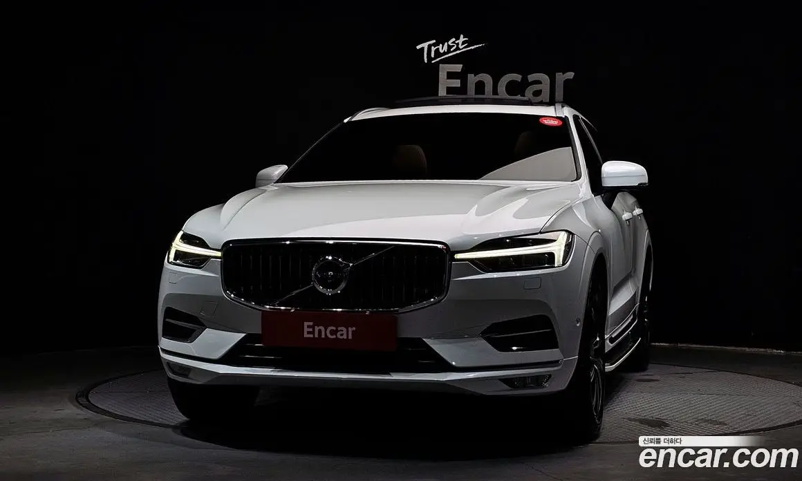 Volvo XC60 2021 2.0 автомат (гидро), фото 3