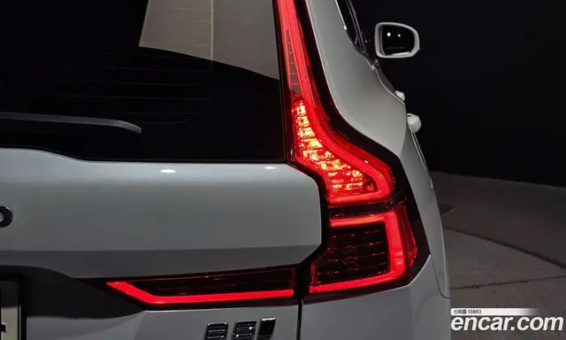 Volvo XC60 2021 2.0 автомат (гидро), миниатюра 9