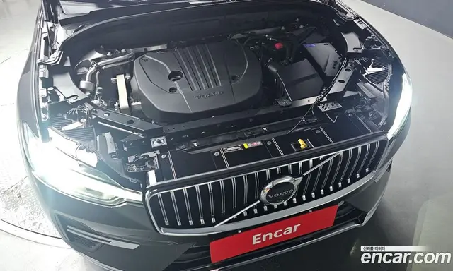 Volvo XC60 2024 2.0 автомат (гидро), миниатюра 5