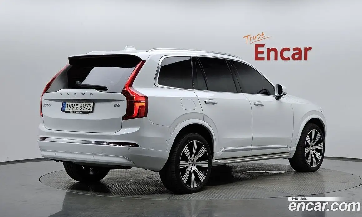 Volvo XC90 2022 2.0 автомат (гидро), фото 2 Volvo XC90 2022 2.0 автомат (гидро), фото 2