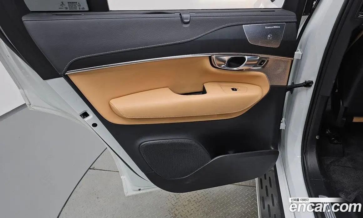 Volvo XC90 2022 2.0 автомат (гидро), фото 15 Volvo XC90 2022 2.0 автомат (гидро), фото 15