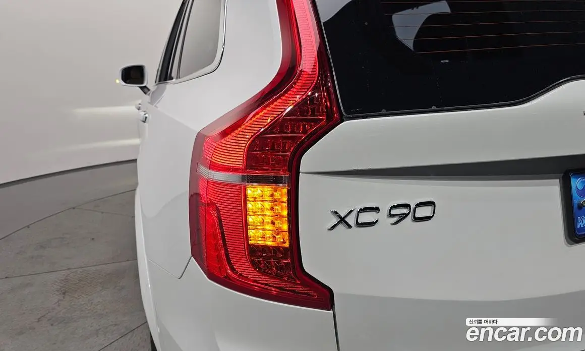 Volvo XC90 2022 2.0 автомат (гидро), фото 9 Volvo XC90 2022 2.0 автомат (гидро), фото 9