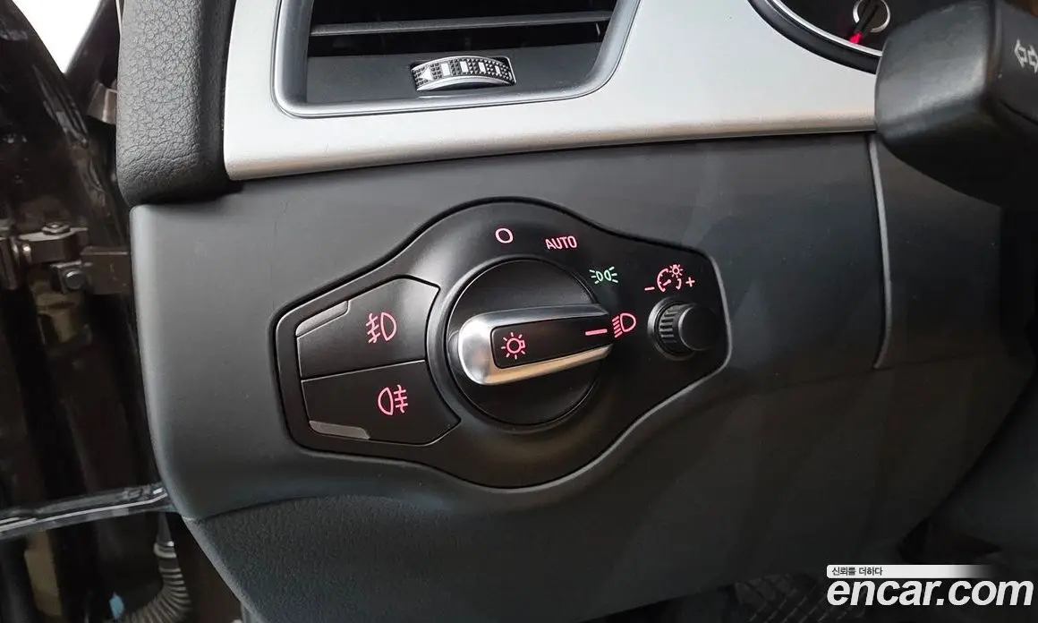 Audi A4 2015 2.0 автомат (гидро), фото 17