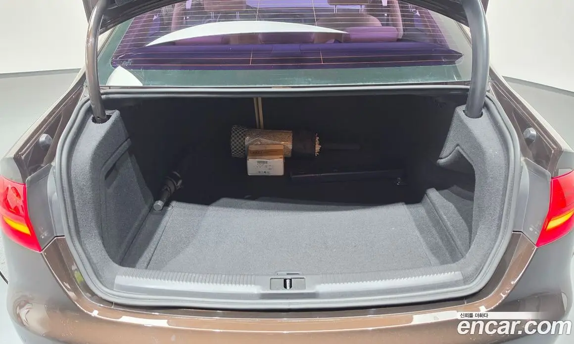 Audi A4 2015 2.0 автомат (гидро), фото 20