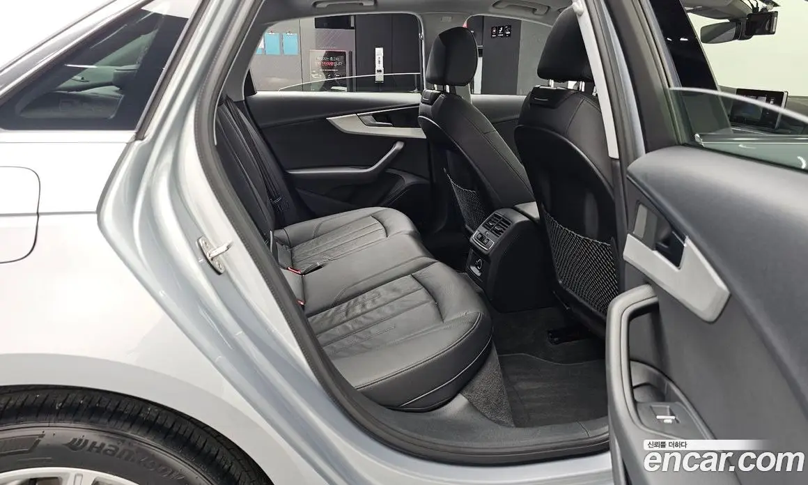 Audi A4 2019 2.0 автомат (гидро), фото 16
