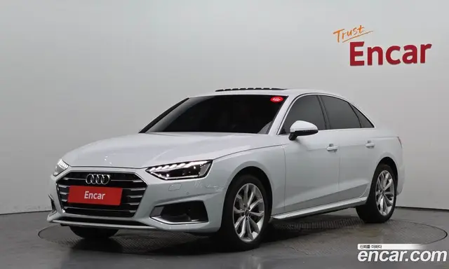 Audi A4, 2022, 12 483 км