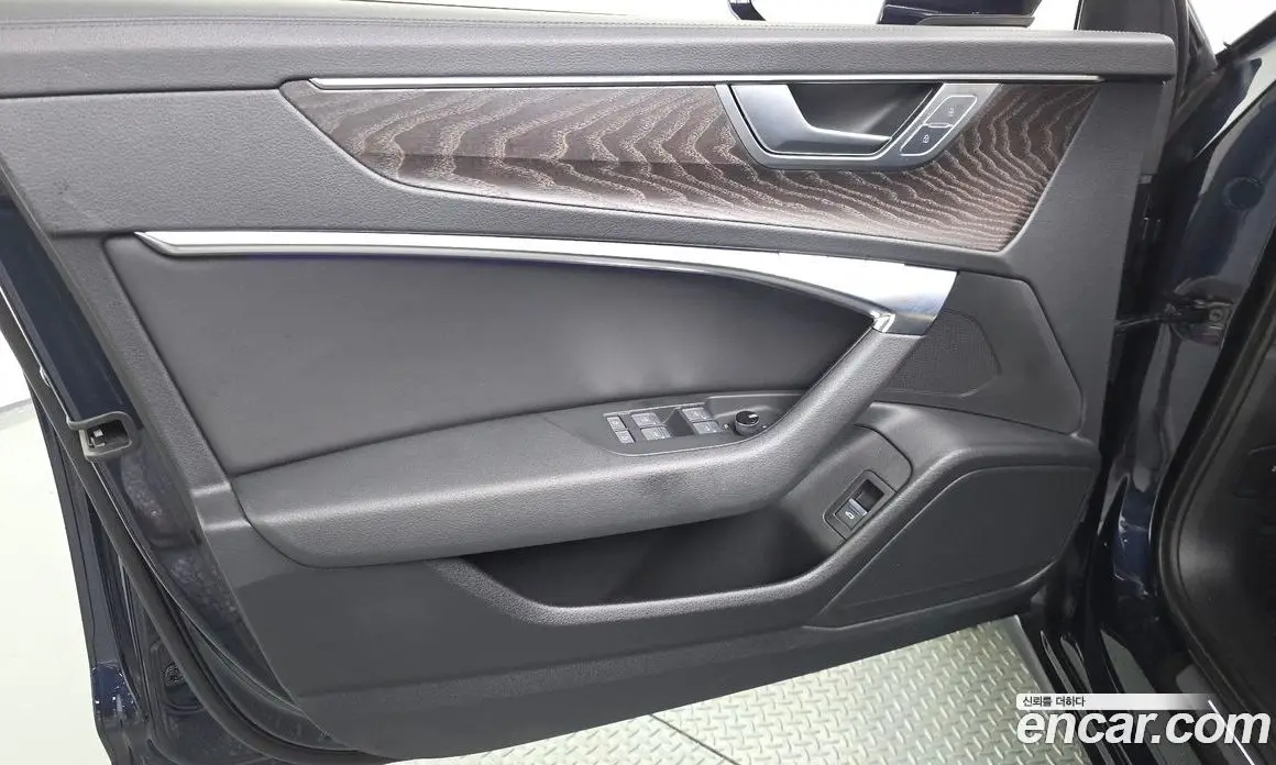 Audi A6 2022 2.0 автомат (гидро), фото 14
