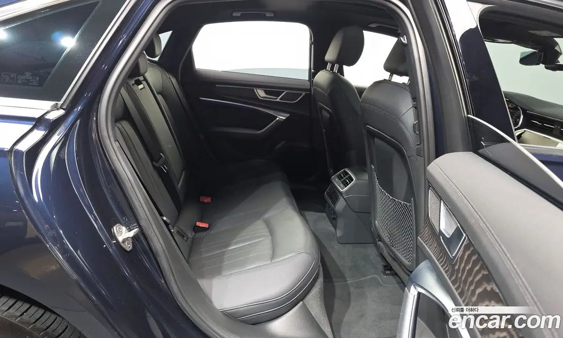 Audi A6 2022 2.0 автомат (гидро), фото 18