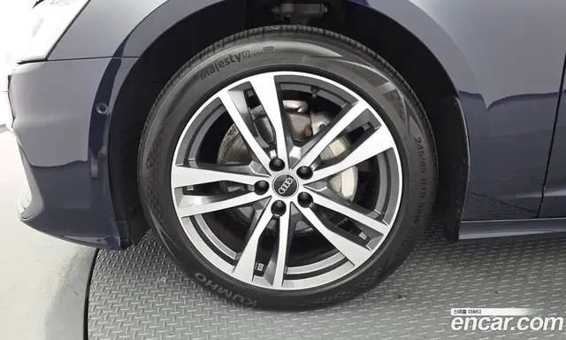 Audi A6 2022 2.0 автомат (гидро), миниатюра 5