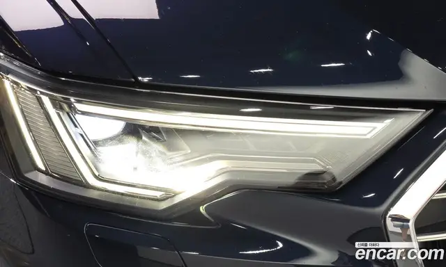 Audi A6 2022 2.0 автомат (гидро), миниатюра 8