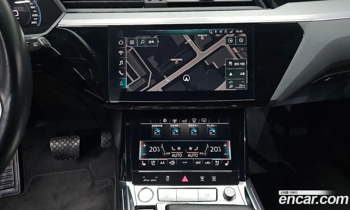 Audi e-tron 2020 0.2 автомат (гидро), фото 18 Audi e-tron 2020 0.2 автомат (гидро), фото 18