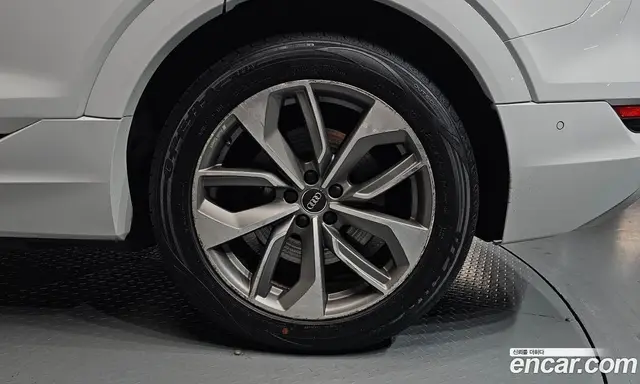 Audi e-tron 2020 0.2 автомат (гидро), миниатюра 6 Audi e-tron 2020 0.2 автомат (гидро), миниатюра 6