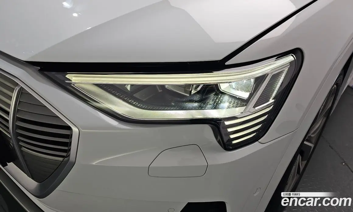 Audi e-tron 2020 0.2 автомат (гидро), фото 7 Audi e-tron 2020 0.2 автомат (гидро), фото 7