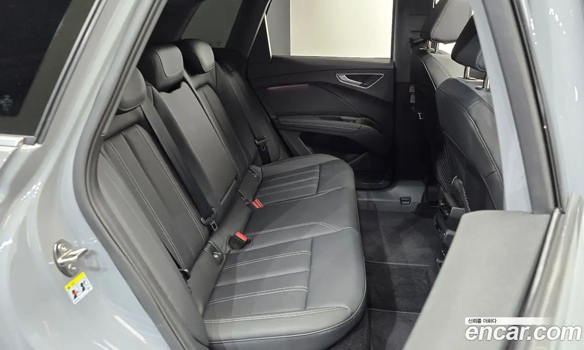 Audi Q4 e-tron 2026 0.2 автомат (гидро), фото 17 Audi Q4 e-tron 2026 0.2 автомат (гидро), фото 17