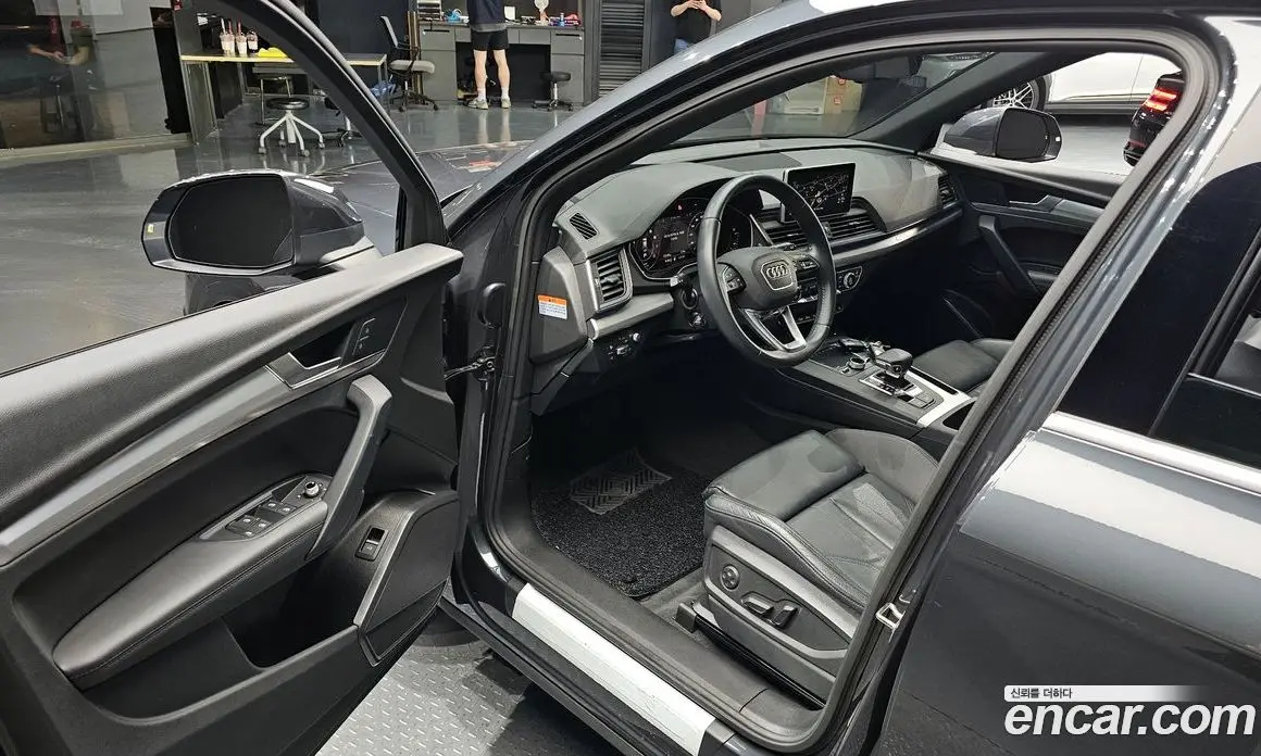 Audi Q5 2020 2.0 автомат (гидро), фото 12