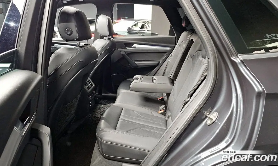 Audi Q5 2020 2.0 автомат (гидро), фото 16