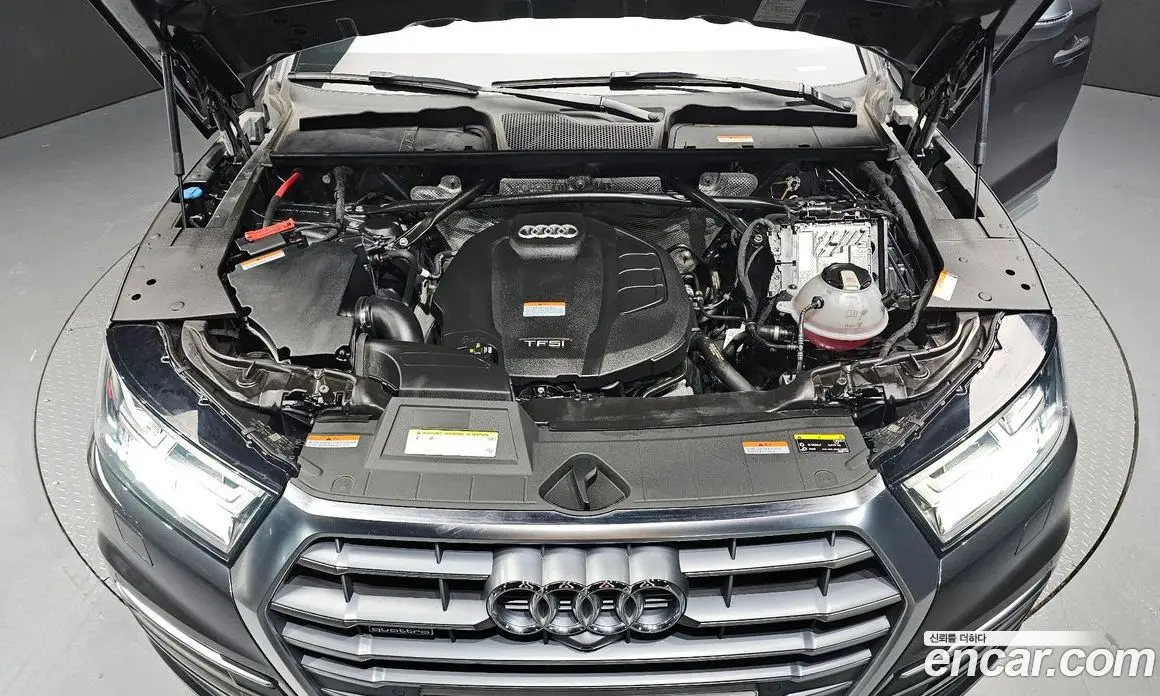 Audi Q5 2020 2.0 автомат (гидро), фото 5