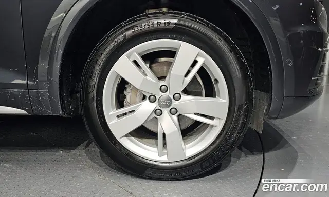 Audi Q5 2020 2.0 автомат (гидро), миниатюра 6