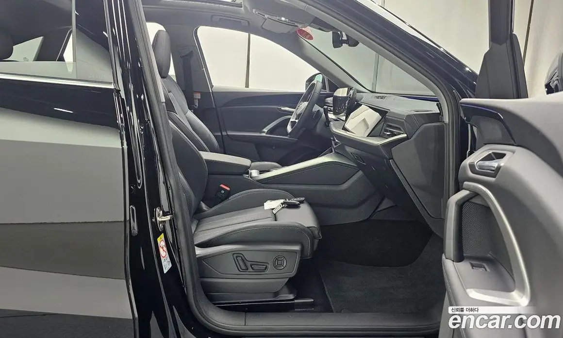 Audi Q5 2025 2.0 автомат (гидро), фото 16