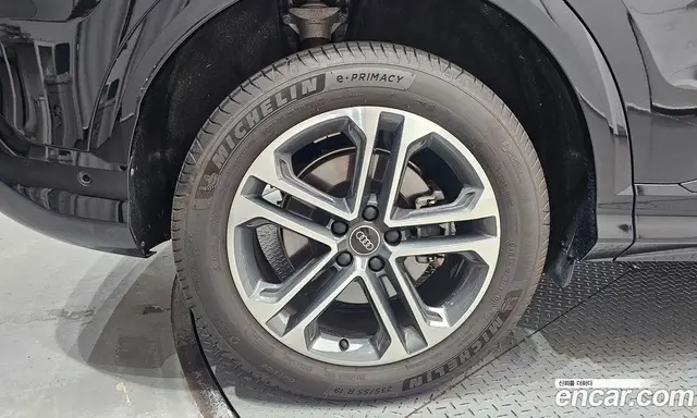 Audi Q5 2025 2.0 автомат (гидро), миниатюра 5