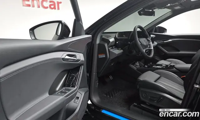 Audi Q6 e-tron 2025 0.2 автомат (гидро), миниатюра 12