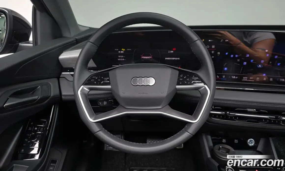 Audi Q6 e-tron 2025 0.2 автомат (гидро), фото 18