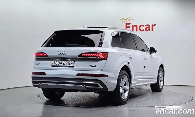 Audi Q7 2020 3.0 автомат (гидро), миниатюра 2