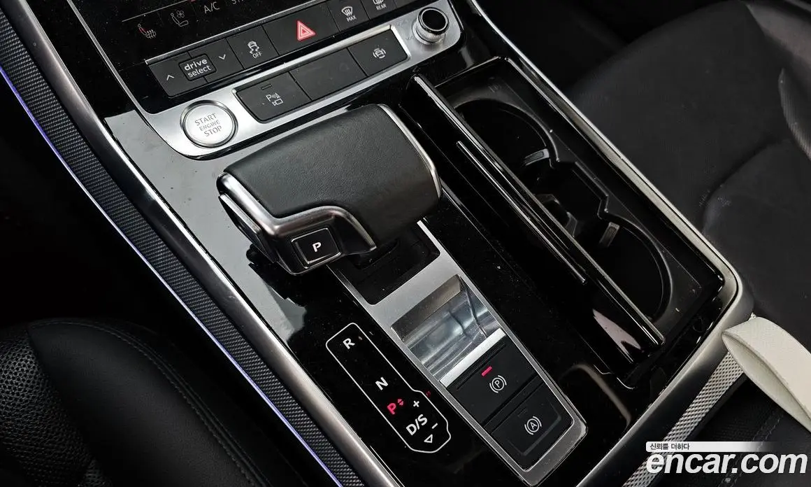 Audi Q7 2020 3.0 автомат (гидро), фото 12