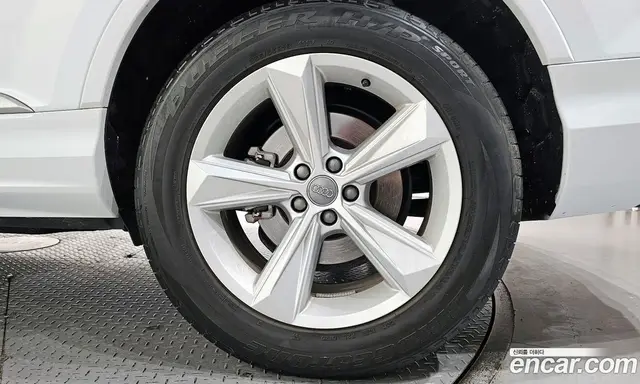 Audi Q7 2020 3.0 автомат (гидро), миниатюра 7