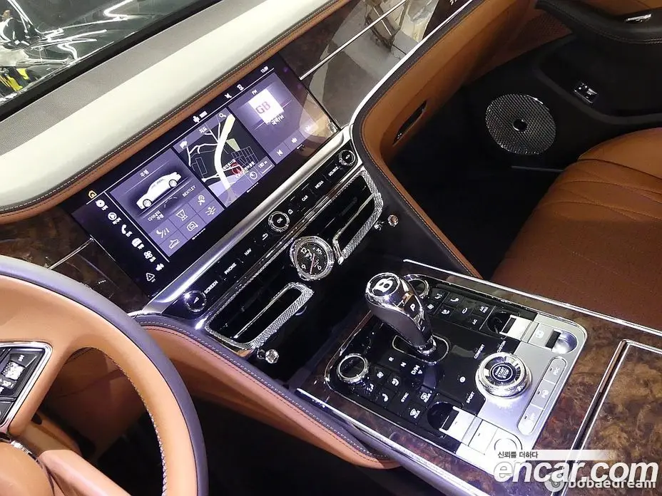 Bentley Flying Spur 2023 4.0 автомат (гидро), фото 13