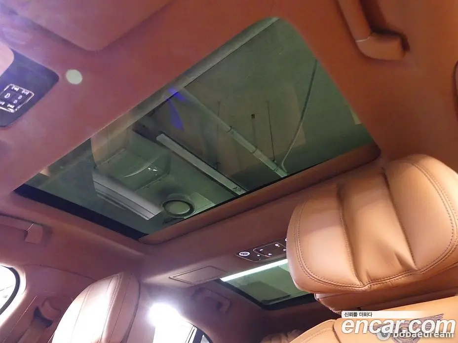 Bentley Flying Spur 2023 4.0 автомат (гидро), фото 17