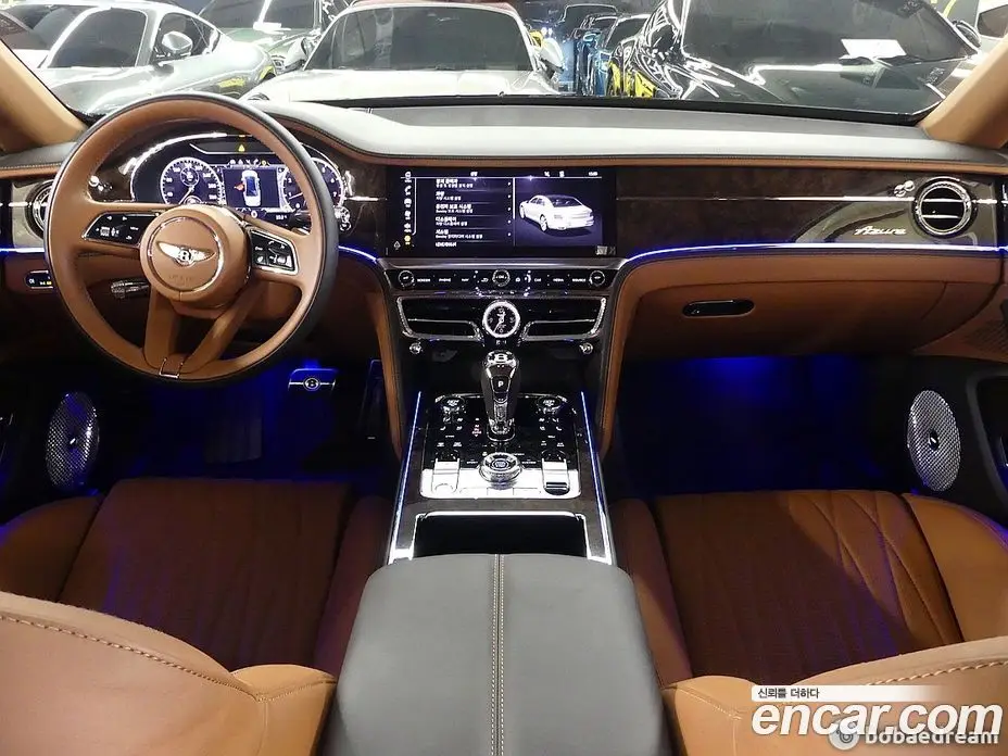Bentley Flying Spur 2023 4.0 автомат (гидро), фото 7