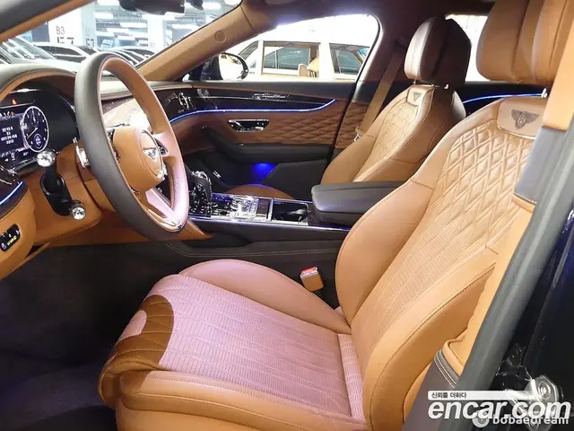 Bentley Flying Spur 2023 4.0 автомат (гидро), миниатюра 10
