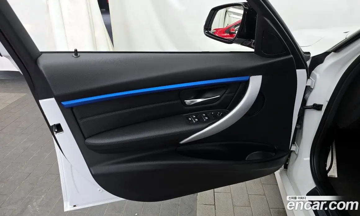 BMW 3 серия 2017 2.0 автомат (гидро), фото 14 BMW 3 серия 2017 2.0 автомат (гидро), фото 14