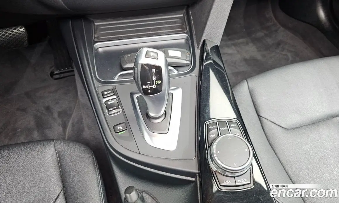 BMW 3 серия 2018 2.0 автомат (гидро), фото 12