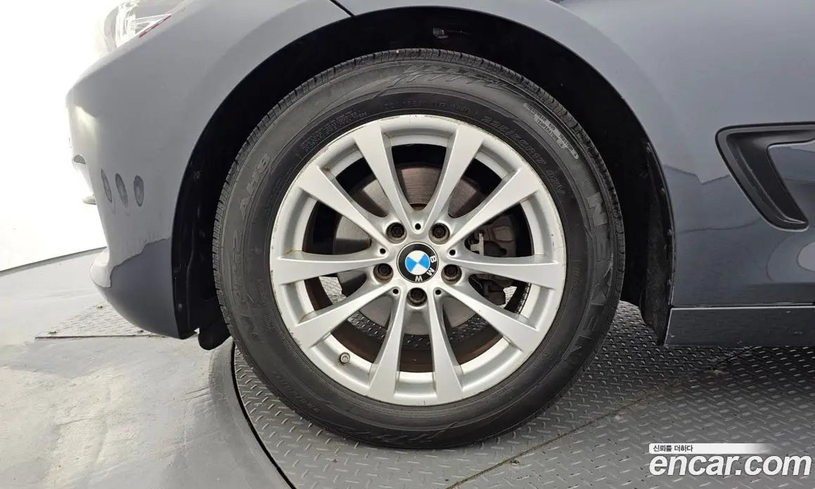 BMW 3 серия 2018 2.0 автомат (гидро), фото 5