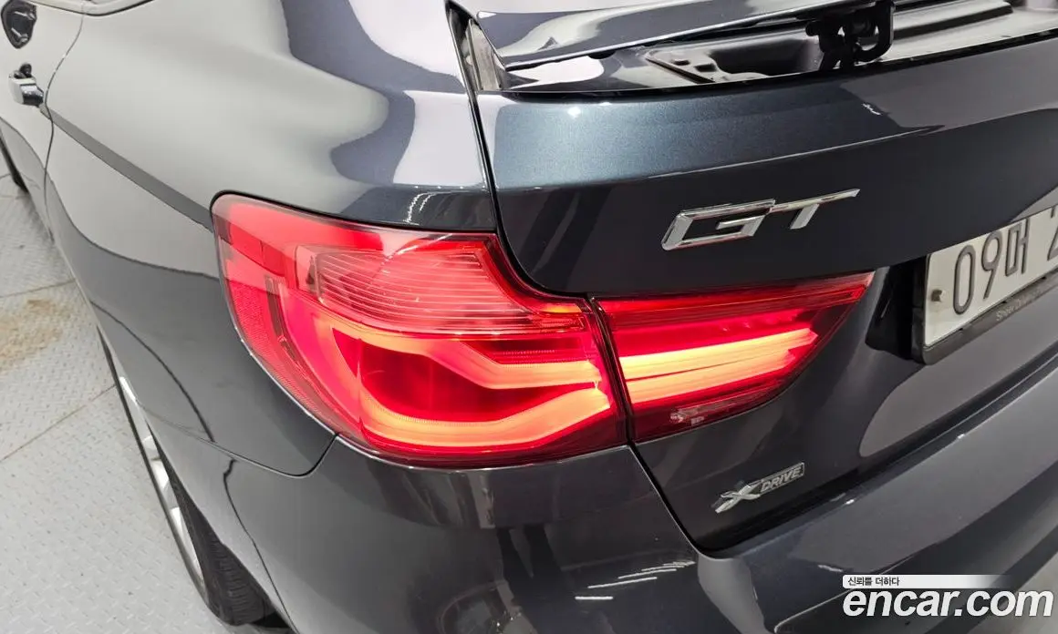 BMW 3 серия 2018 2.0 автомат (гидро), фото 9