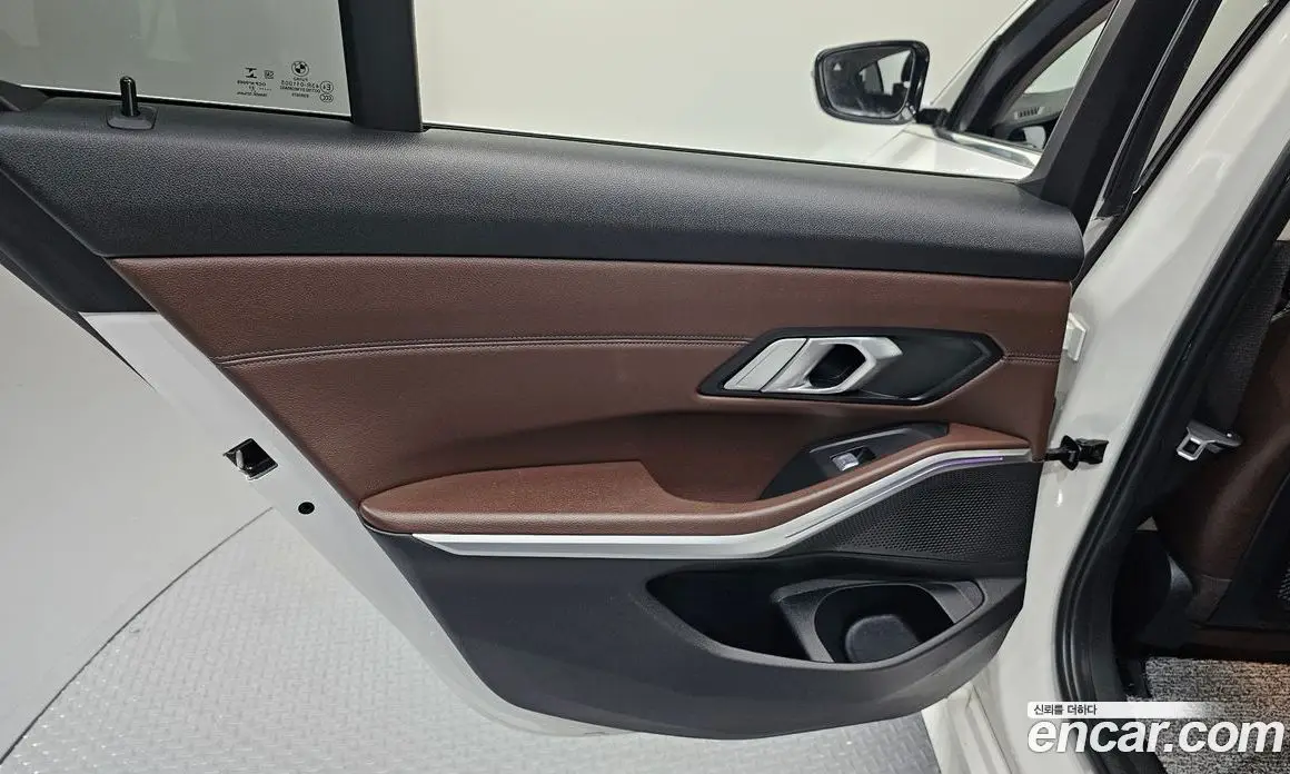 BMW 3 серия 2021 2.0 автомат (гидро), фото 15
