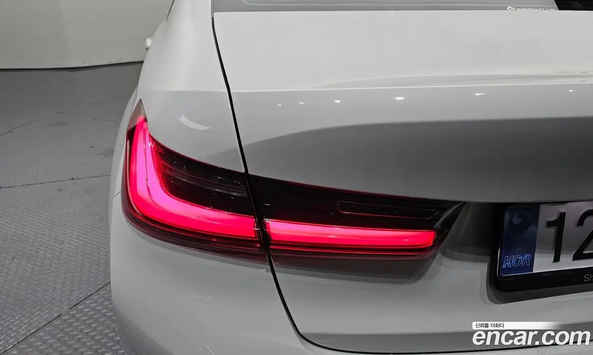 BMW 3 серия 2021 2.0 автомат (гидро), фото 9