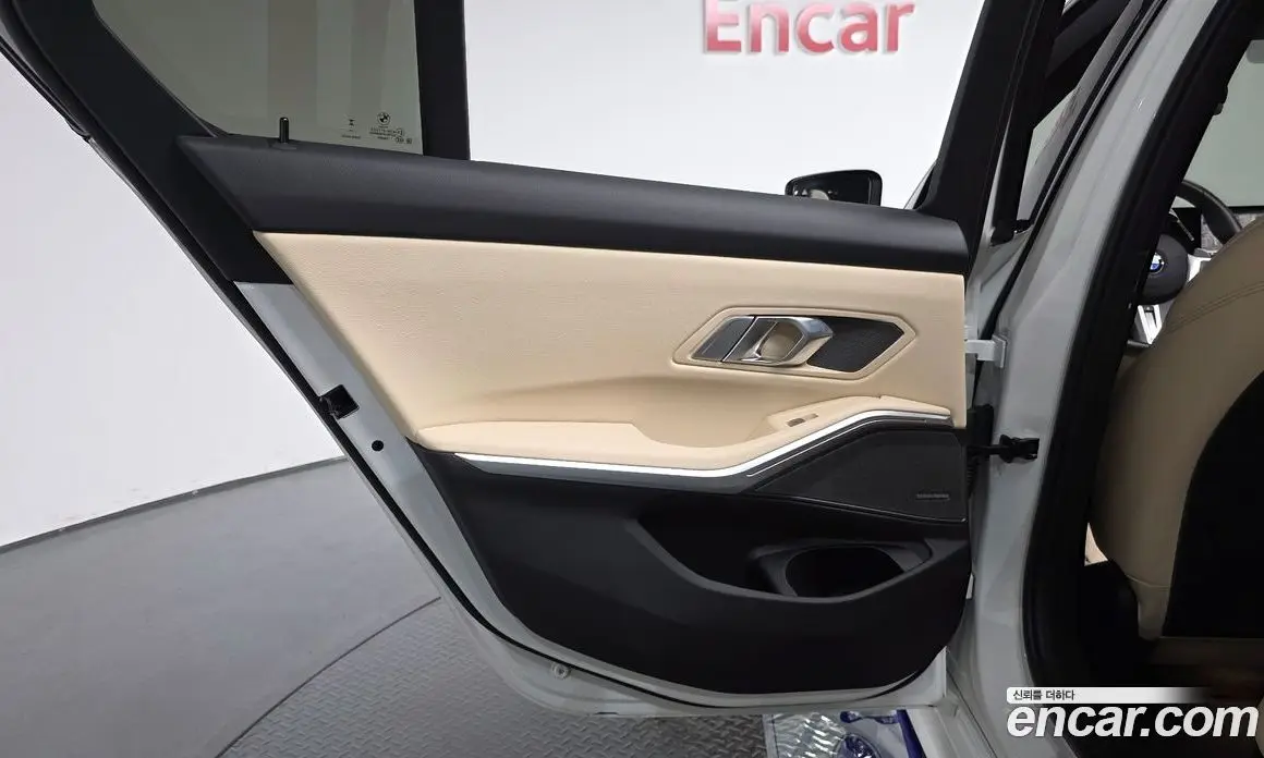BMW 3 серия 2023 2.0 автомат (гидро), фото 14 BMW 3 серия 2023 2.0 автомат (гидро), фото 14