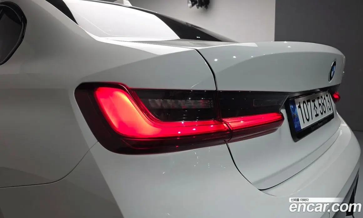 BMW 3 серия 2023 2.0 автомат (гидро), фото 8 BMW 3 серия 2023 2.0 автомат (гидро), фото 8
