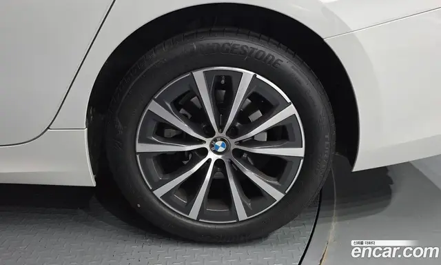 BMW 3 серия 2024 2.0 автомат (гидро), миниатюра 7 BMW 3 серия 2024 2.0 автомат (гидро), миниатюра 7